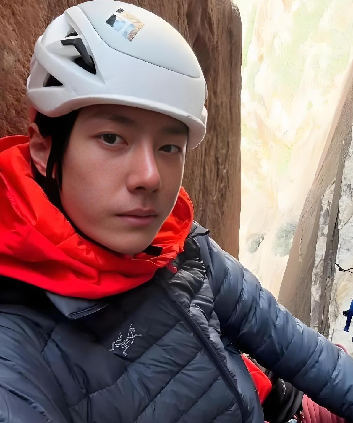 王一博如今已成为备受关注的户外运动达人，他热衷于攀岩、攀冰等多种户外运动，并展现