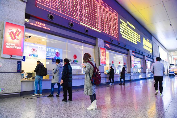 2026春运：AI狂飙下，5.2亿人为何仍抢票难？2026年春运，当AI算法