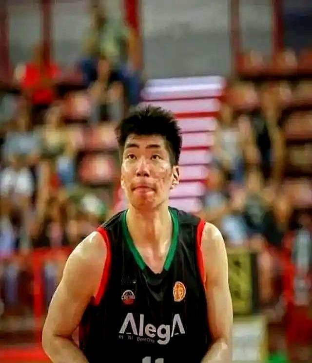 顶薪说不要就不要，余嘉豪直接拎包去西班牙。年薪从600万砍到10万欧元，图