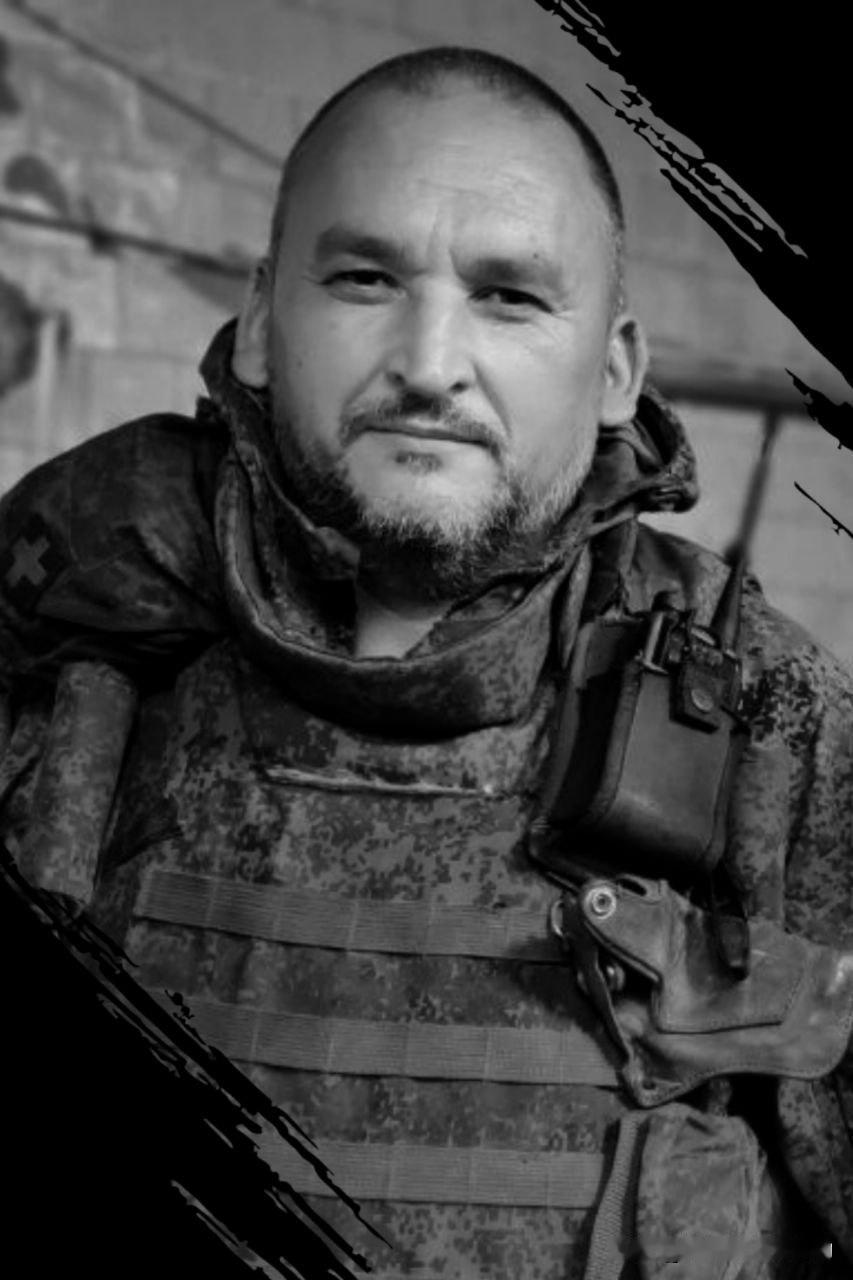 顿涅茨克第1军团中校亚历山大·普洛申科近日被“去军事化”。他出生于乌克兰西部克拉