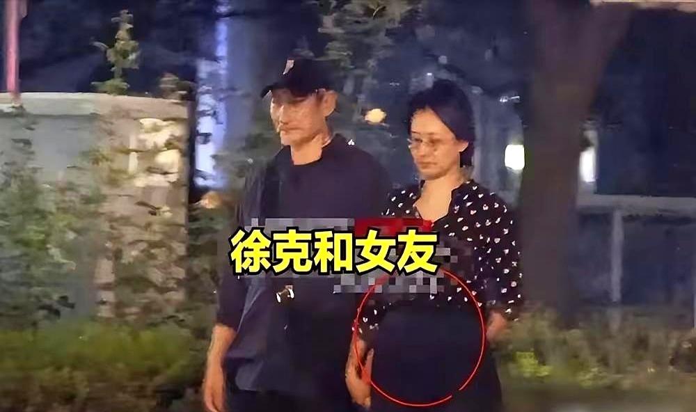 都说老夫少妻没真爱，难道徐克娶这个小娇妻，真的只是为了让他那份“导演基因”后继有