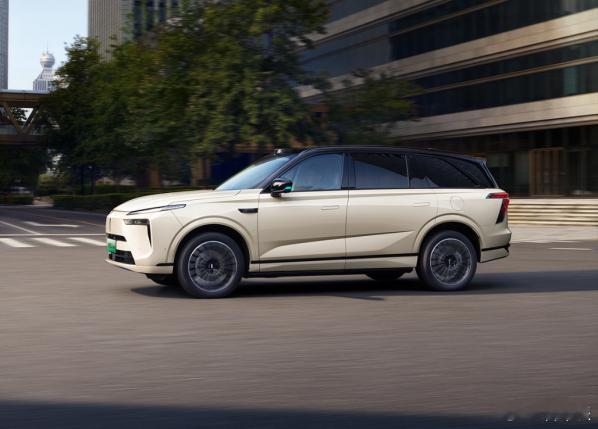 魏牌蓝山全新款销售实情：标配Max版占九成销量，顶配难卖优惠后裸车27.