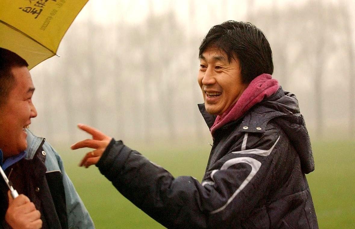 刚出的足协新规。正好打了某些人的脸。但那个被毁掉的年轻人呢？记得当时发布会