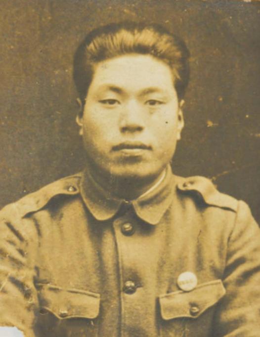 1944年，豫西灵宝战役上，国军将领傅维藩率部竟擅自放弃阵地，撤至常家山，使得牛