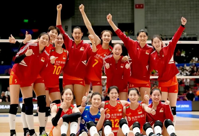 中国女排阵容大调整,“朱袁张”一代落幕,谁将扛过大旗?