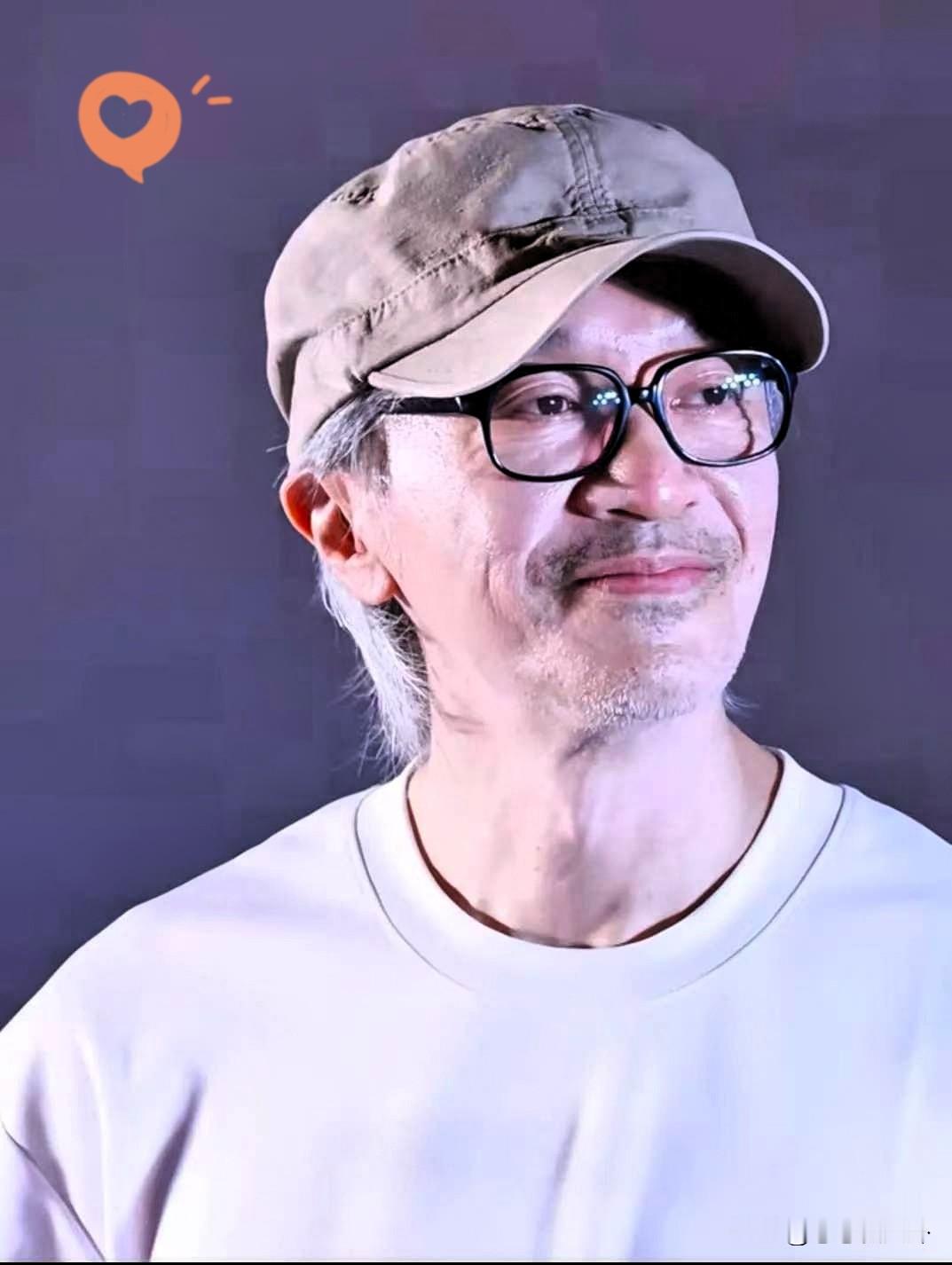 饭局没有一张照片，看清真实的周星驰一向被传性格孤僻的周星驰，最近的一顿饭局，刷新很多人的认知。据田启
