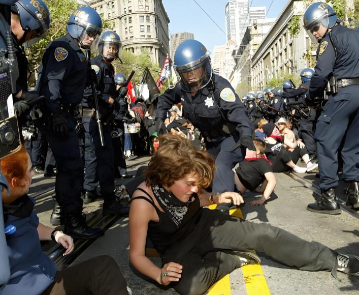 在中国才是真正的自由！最近一个美国女生的帖子在网上火了起来。她在中国生活了整