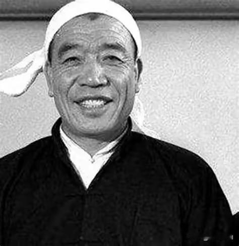 陈永贵当上副总理后，住在钓鱼台国宾馆，但毛主席让他搬出去，不要住在钓鱼台，是什么