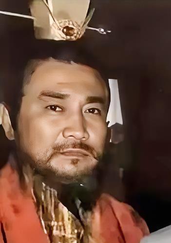1991年，央视开始准备拍《三国演义》，本来定好让李法曾演曹操，结果他因为想让剧