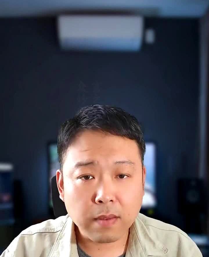 昔日加价无人管，今朝降价惹众怒。当年埃尔法加价二三十万，怎么就没有一个出