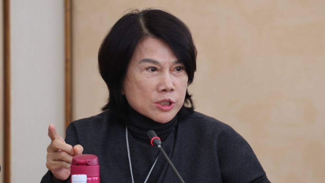 【董明珠：绝不用海归派，有间谍】#董明珠称绝不用海归派#4月22日，格力电器临