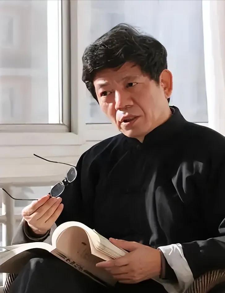 2007年，高杏欣这位清华的优秀毕业生，留学美国时，提前公开北斗的民用编码，并交