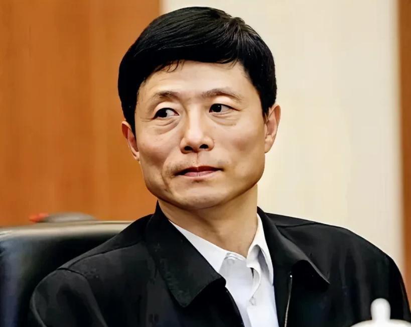 真的是太敢说了！艾跃进曾说，资本主义最大的特点就是，想尽一切办法，让大部分