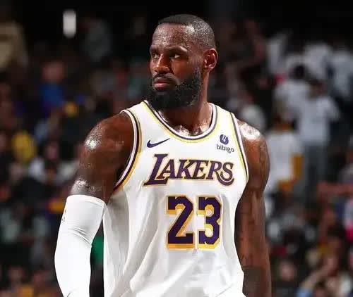 NBA不同顺位最强球星都是谁？最强状元：詹姆斯最强榜眼：比尔拉塞尔