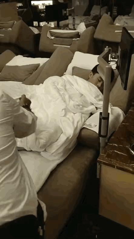 这简直就是……丧尽天良？[赞][赞]