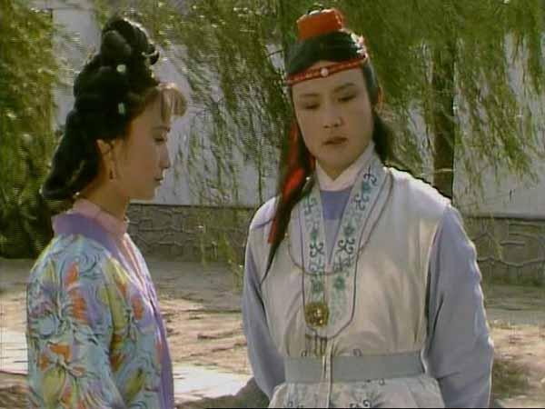 现在说起薛蟠将有正妻，香菱将有主母，宝玉就不由担心起来。因为关系太相似了：尤二姐