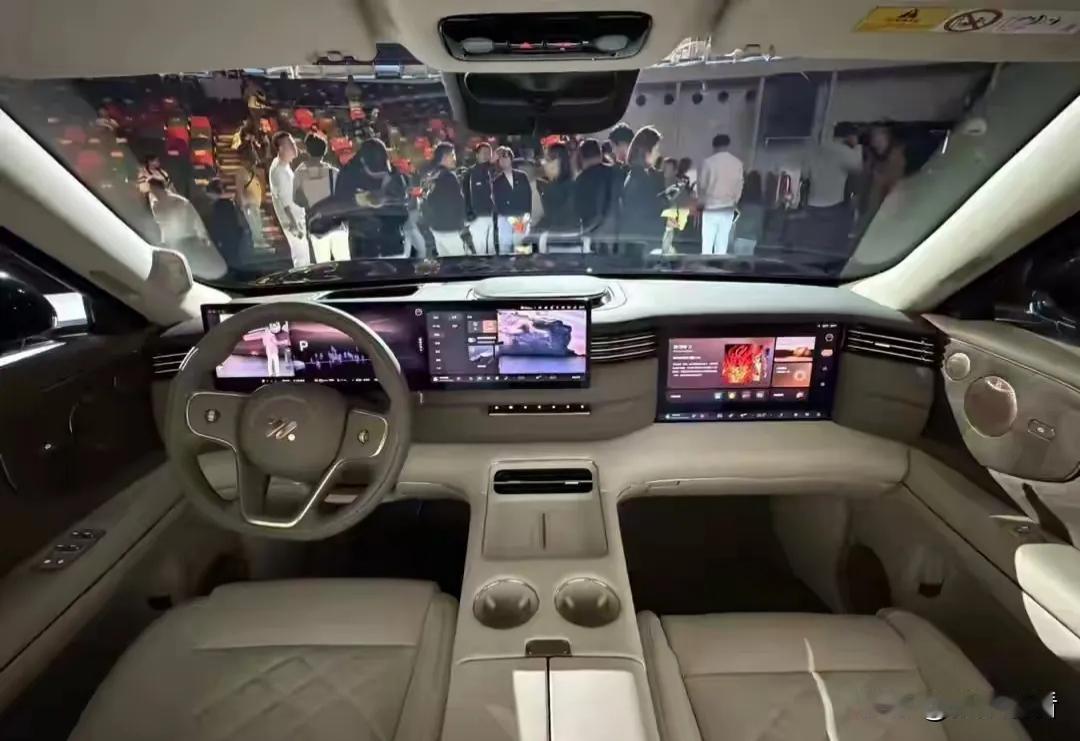 上汽王牌智己LS9深扒！大六座SUV竟藏这么多黑科技✨因为选大六座SUV总