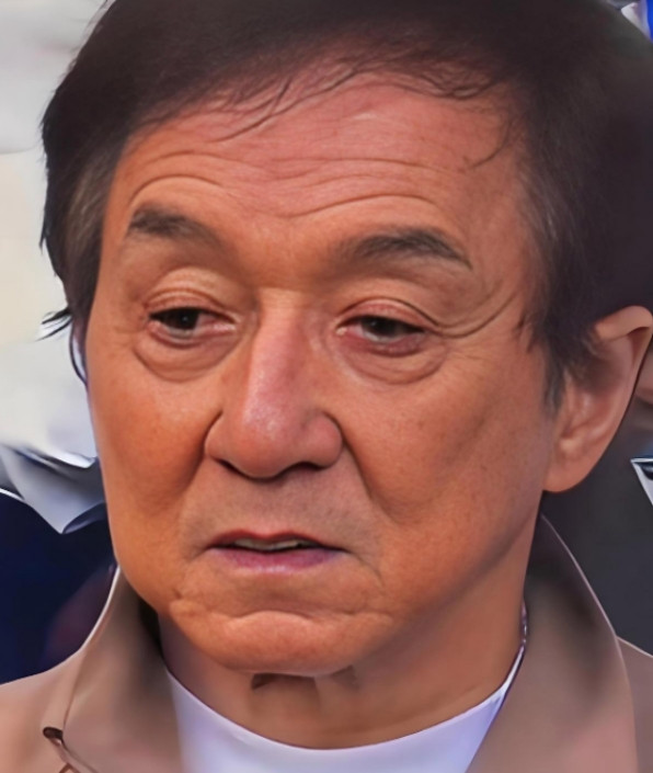 成龙大哥这辈子注定要遗憾终生了！他挣再多的钱……