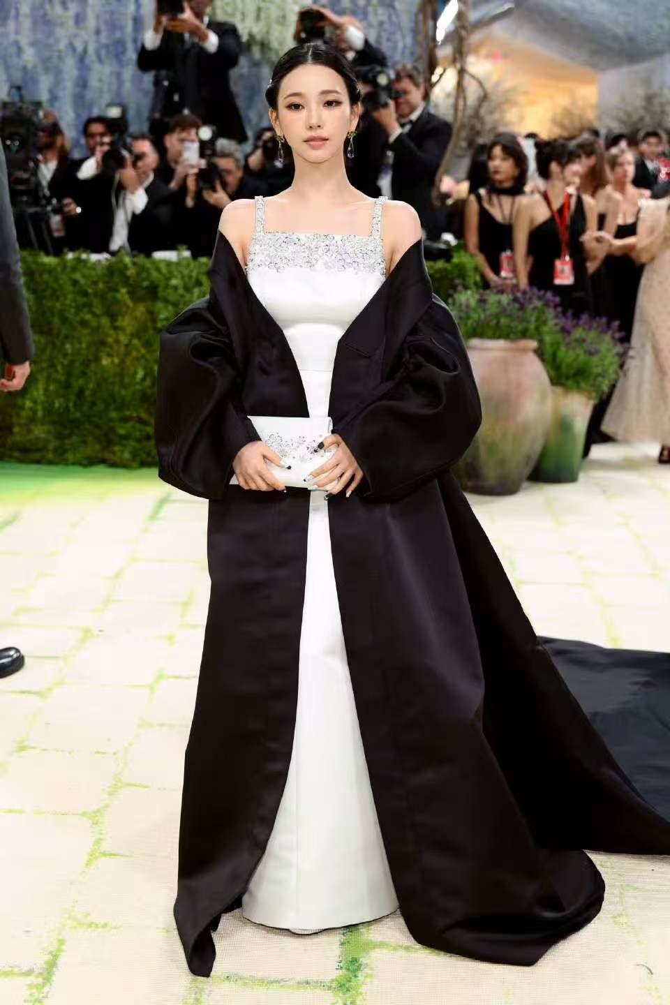 时尚界的奥斯卡，MetGala2026盛典活动，八位亚洲面孔造型排名：第八名