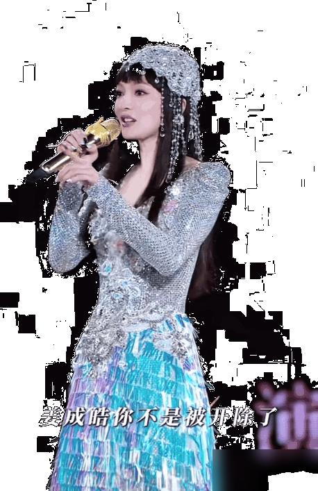 要被张韵涵和她的造型师姜成皓这段辟谣互动给笑晕。起因是前阵子一直有传闻说她把团队