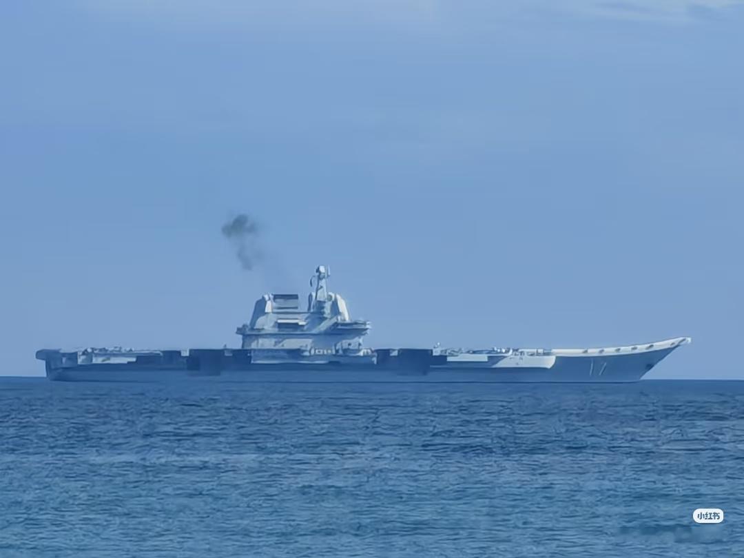 偶遇山东舰山东舰​​​