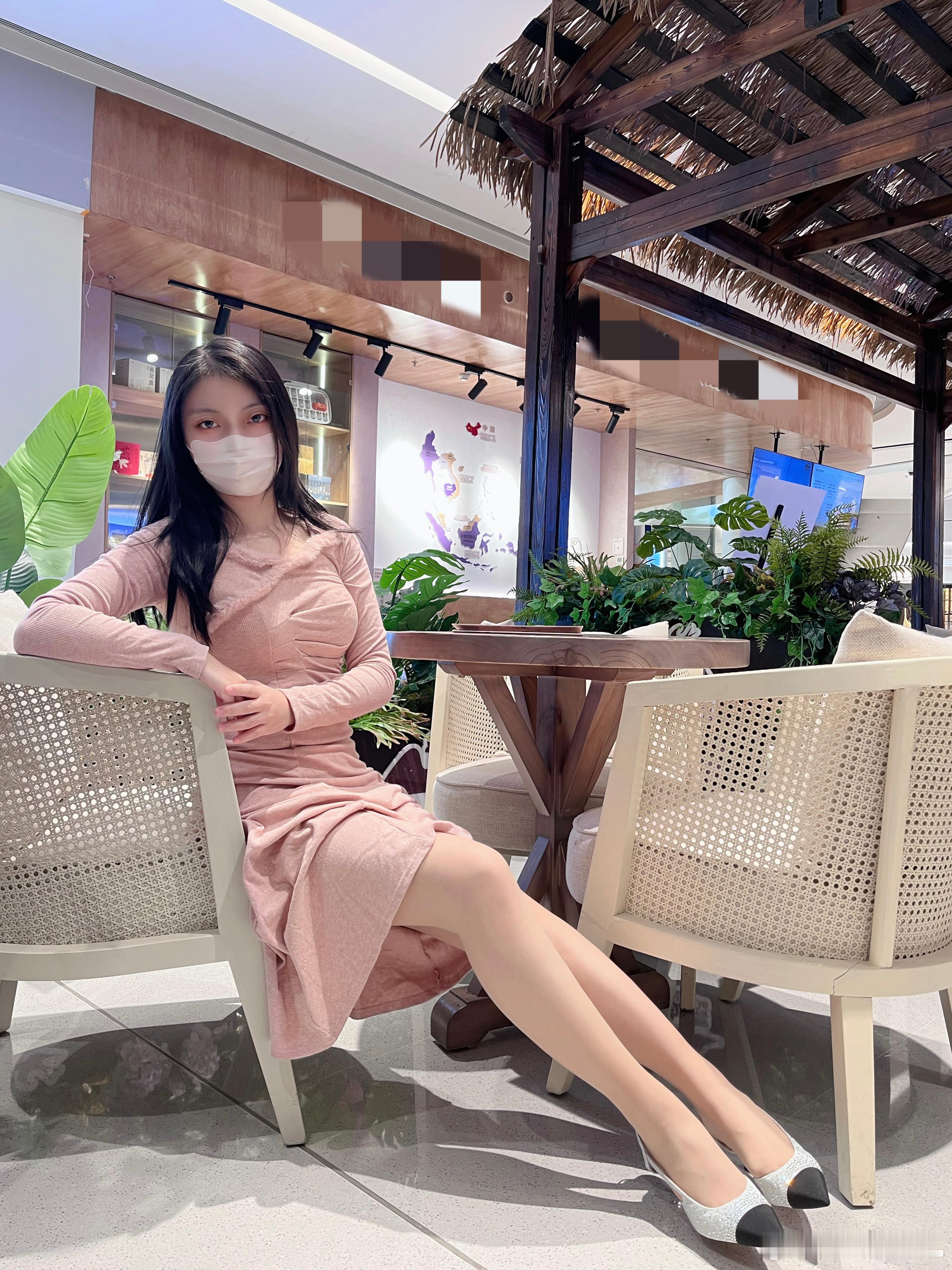 今日份穿搭～今日穿搭大长腿OOTD丝袜小姐姐