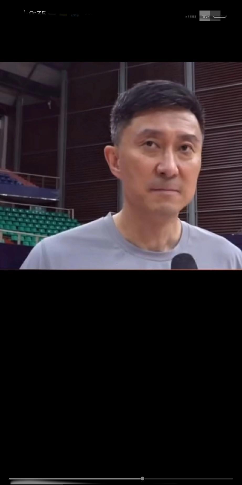 广东男篮好比一碗羊肉泡馍，从优质版突变成豪华版。欢喜的是俱乐部和广东球迷，忧伤的