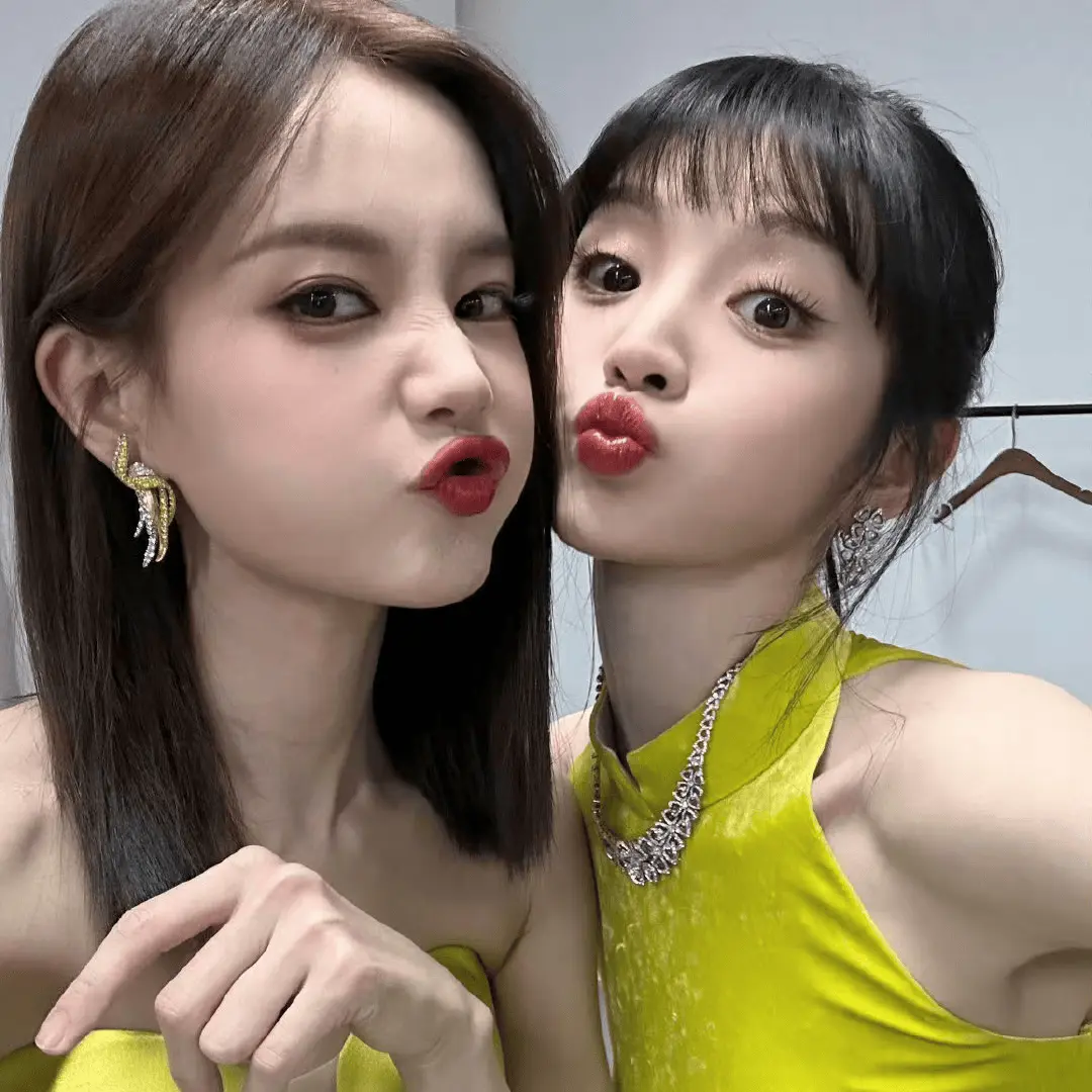 95花颜值天花板田曦薇vs90花颜值天花板李一桐，谁的颜值更能打？