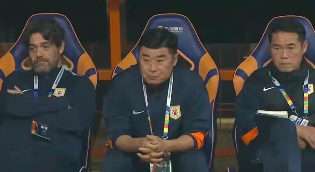 不管什么原因，主场输给大连英博不应该。总感觉今年的泰山队不是那么丝滑，从教练组