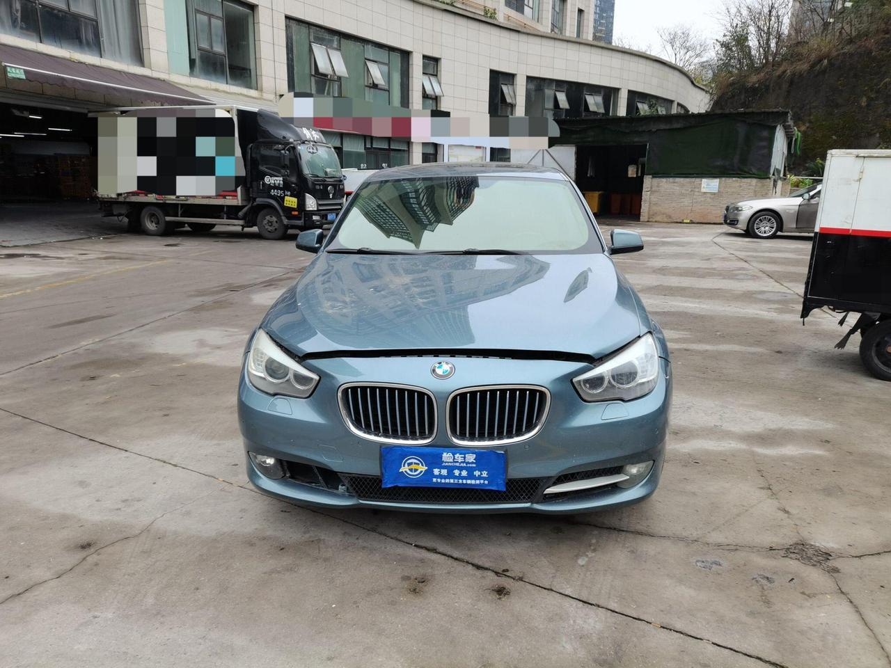 当年落地90万的豪车，如今给员工拉货用！昨天验了一台宝马5系GT，2013年7