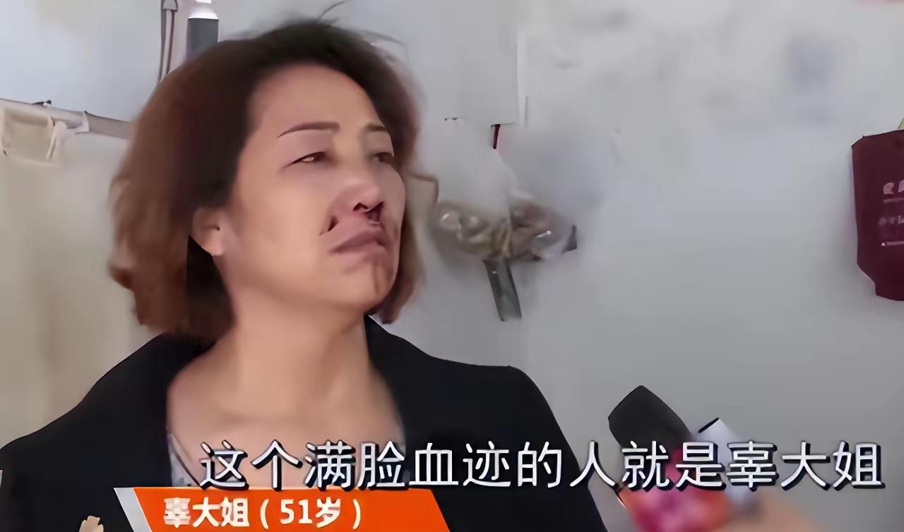 儿子打娘天理难容就为没有洗手抱孩子这理由太过于牵强