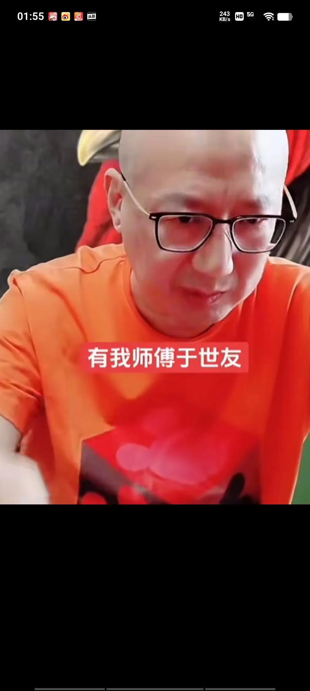 老汪继续爆料，当年侯大师的遗嘱，把身后事交给了闺女侯珍，其中有一些资料，准备以后