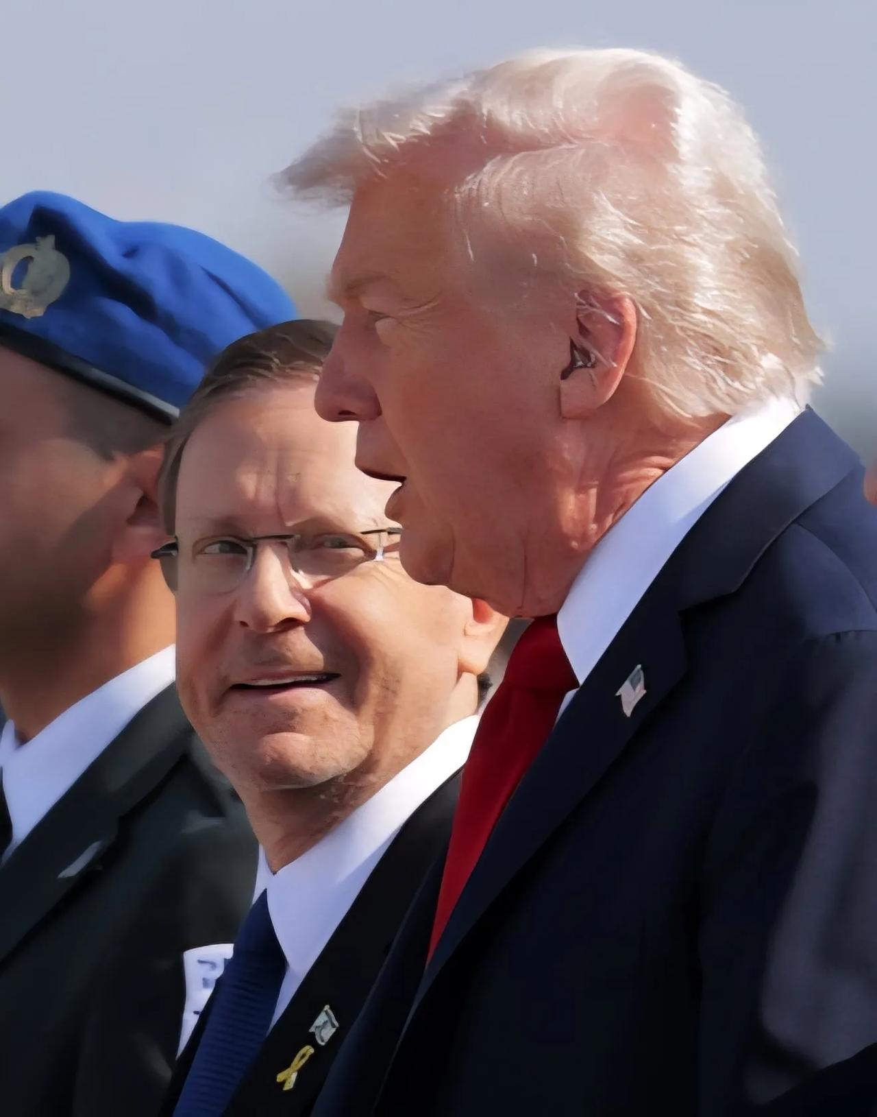 🚨特朗普：赫尔佐格“应该感到羞耻”美国总统唐纳德·特朗普表示，以色列总统