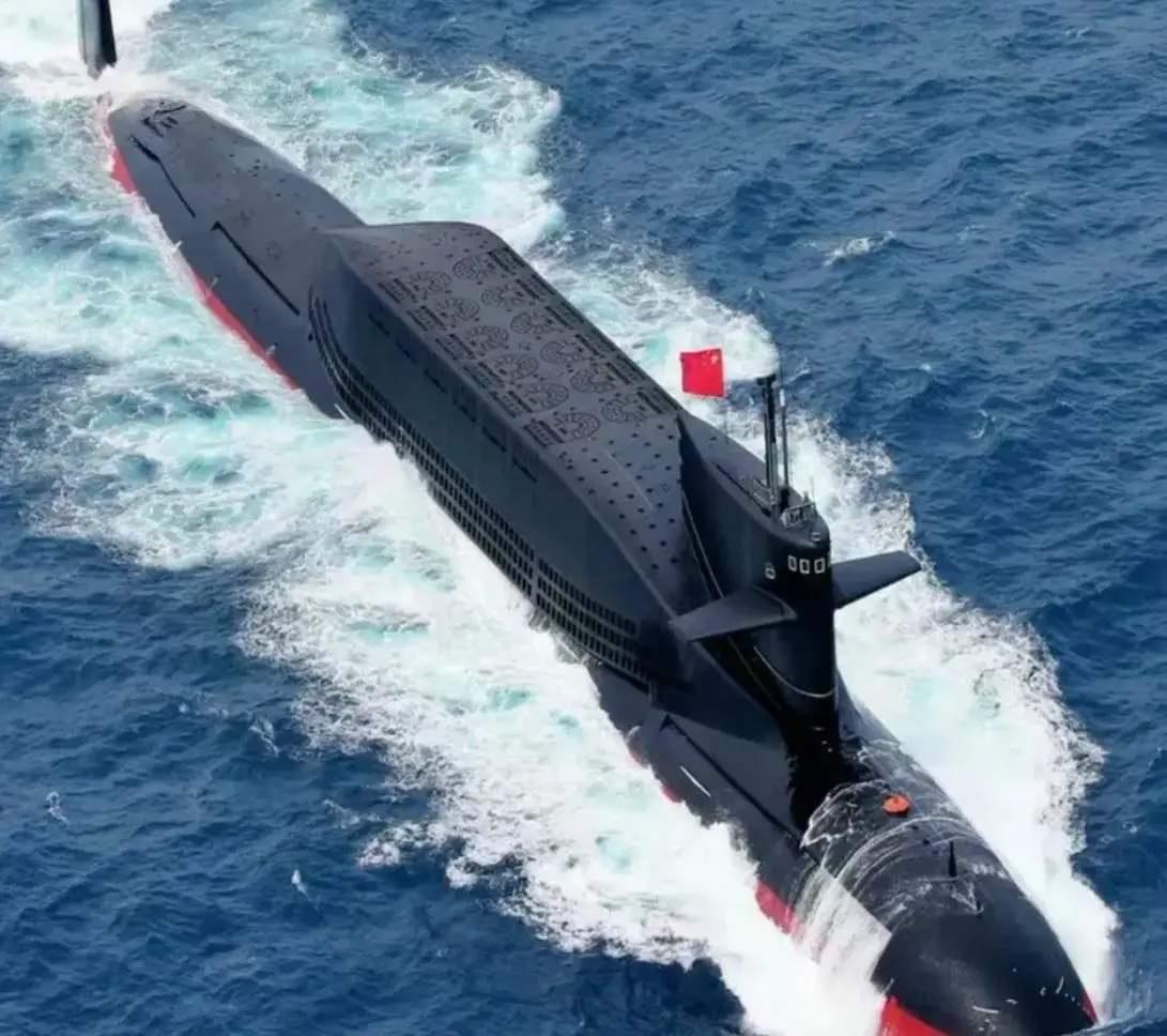 美国大门被撬了？中国核潜艇正把太平洋舰队变成活靶子。2026年3月2日，美国