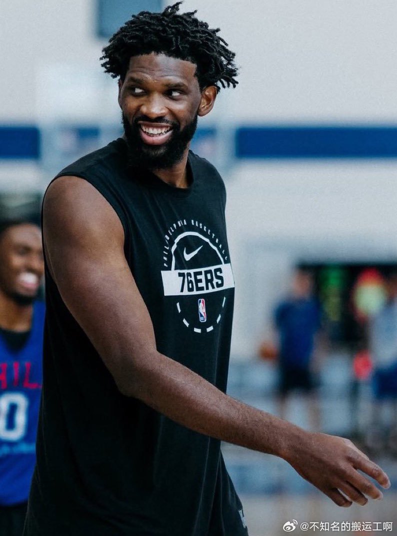 NBASidery：乔尔·恩比德(JoelEmbiid)在休赛