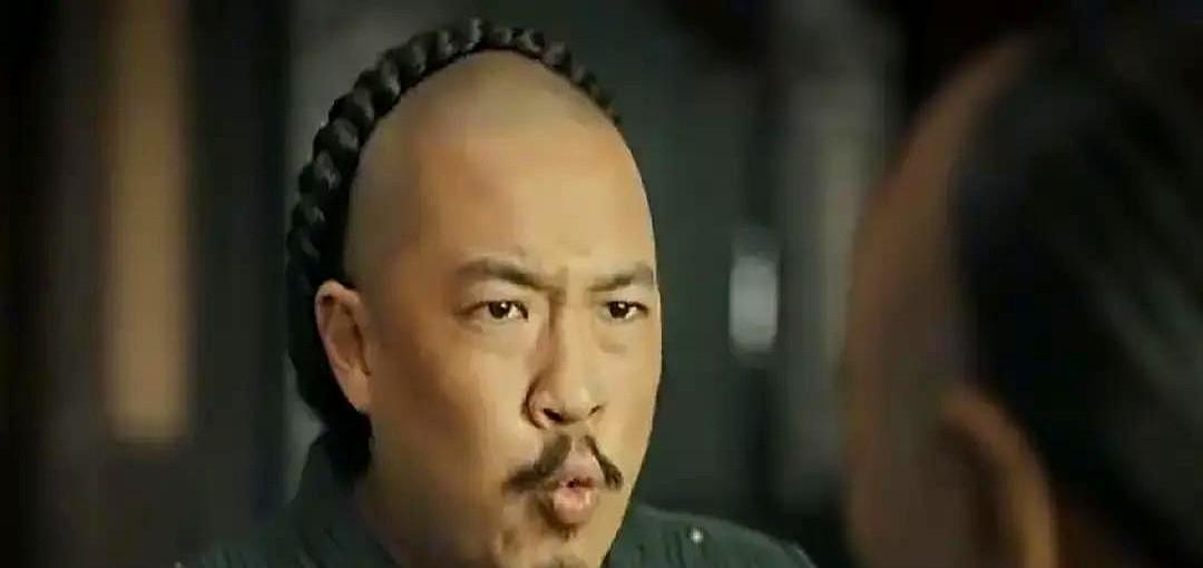 新剧里看到张博宇，查了下，果然是张丰毅的儿子。演得有点呆，但看着不烦。他这长