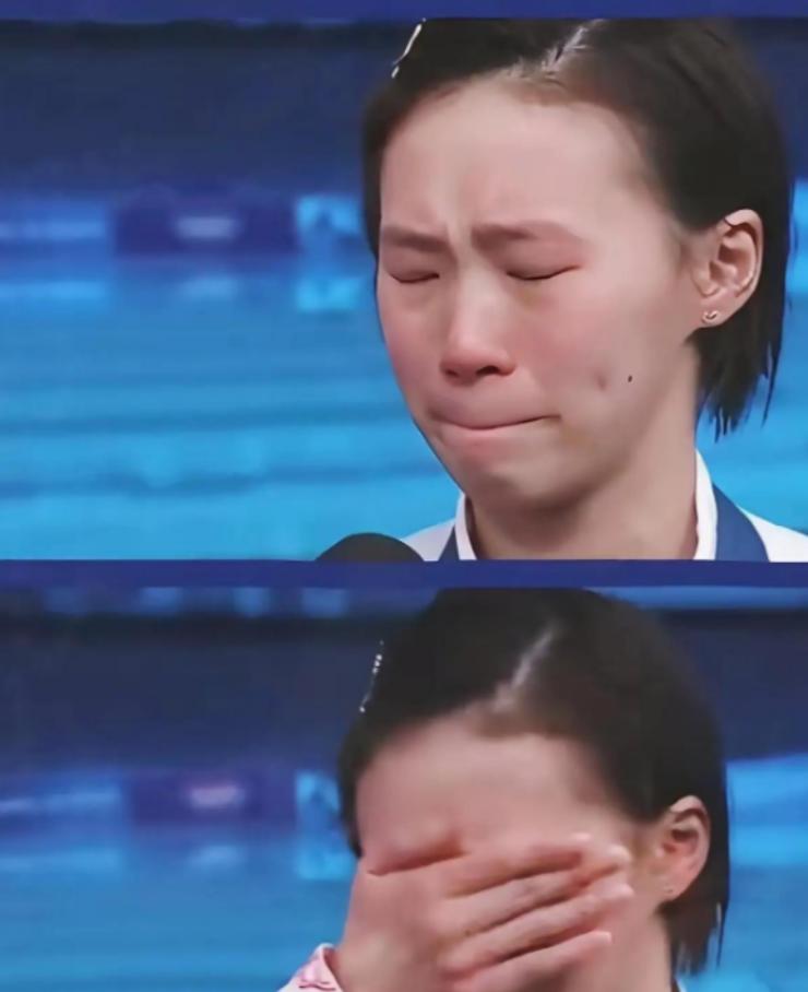 陈芋汐哭了！陈芋汐在采访中泪洒当场，她说：“我的目标是争取10米台单人冠军。”陈