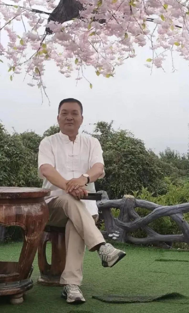 干了30多年公安，我告诉你：今年这场深化扫黑除恶，到底是为了啥？最近刷到新闻的