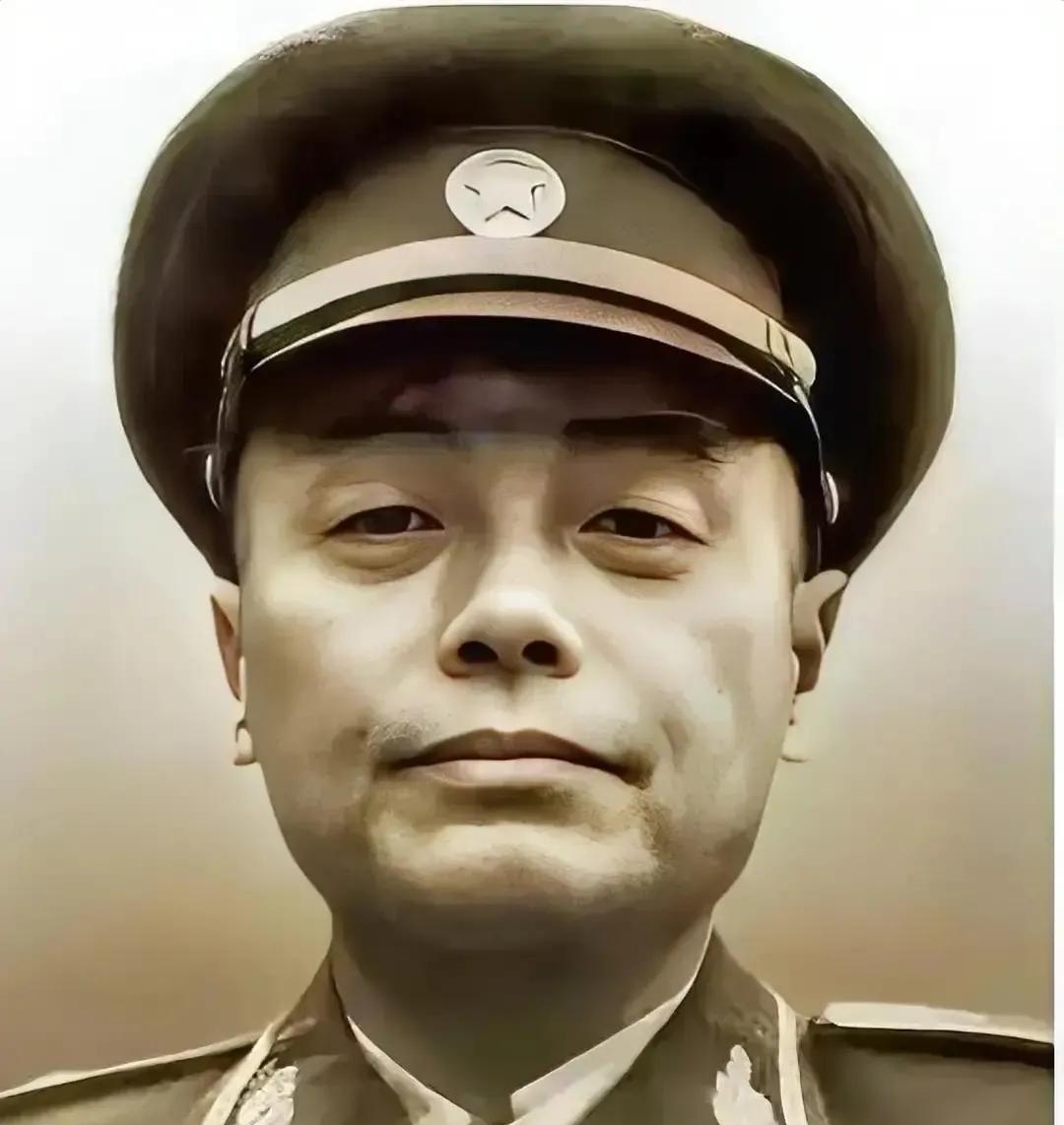 1929年，18岁的地主千金嫁给红军。新婚夜，新郎竟然彻底消失。2年后，妻子在