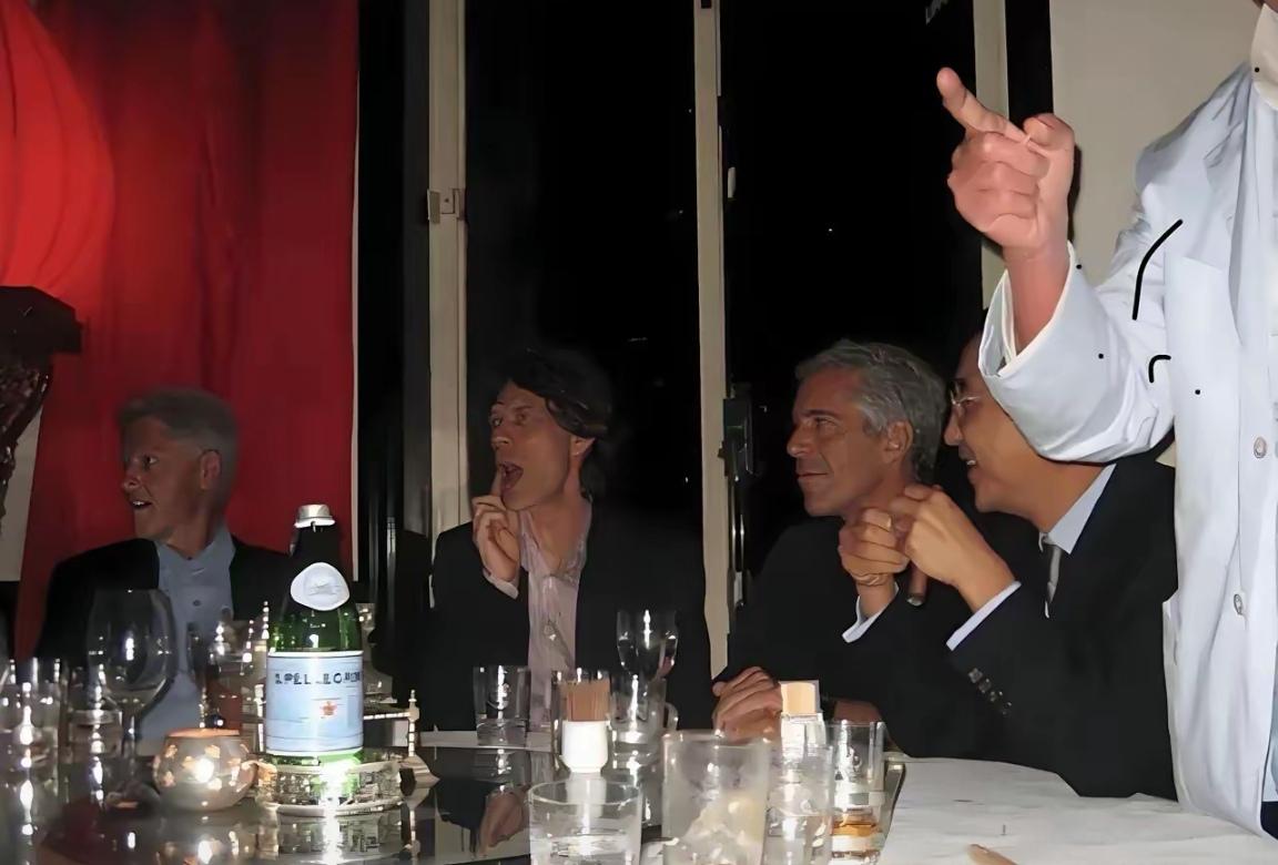 爱泽斯坦首先是个亿万富翁，他拥有“萝莉岛”，专门诱骗少女上岛，为美国政要和富商提