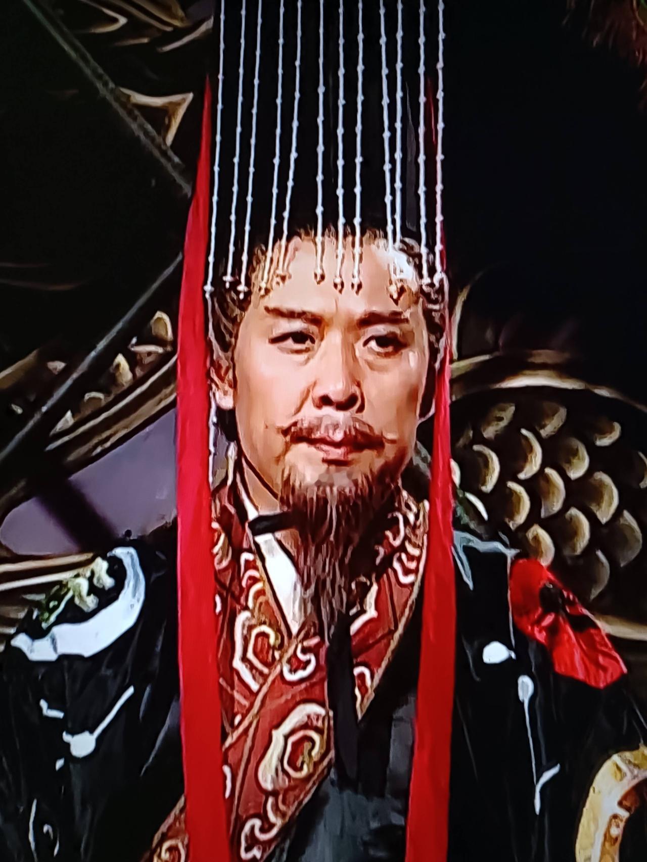建安二十五年，曹丕逼迫汉献帝禅位，正式代汉建魏。消息传到成都，朝野震动。可让人意
