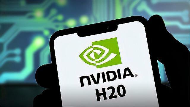 中国抢疯H200芯片！黄仁勋笑开花国产芯却在悄悄逆袭CES展上黄仁勋放猛