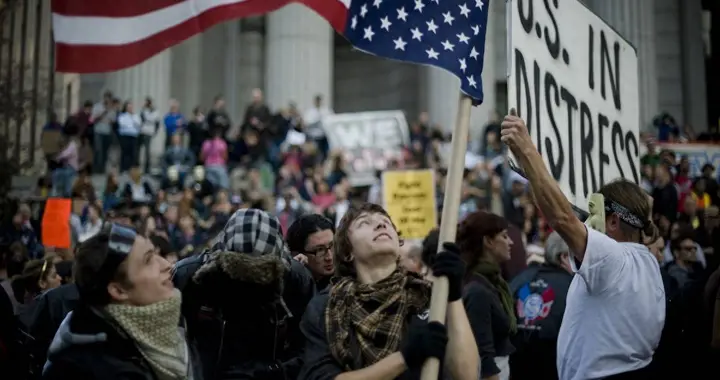 美国社会民调数据揭示的深层矛盾