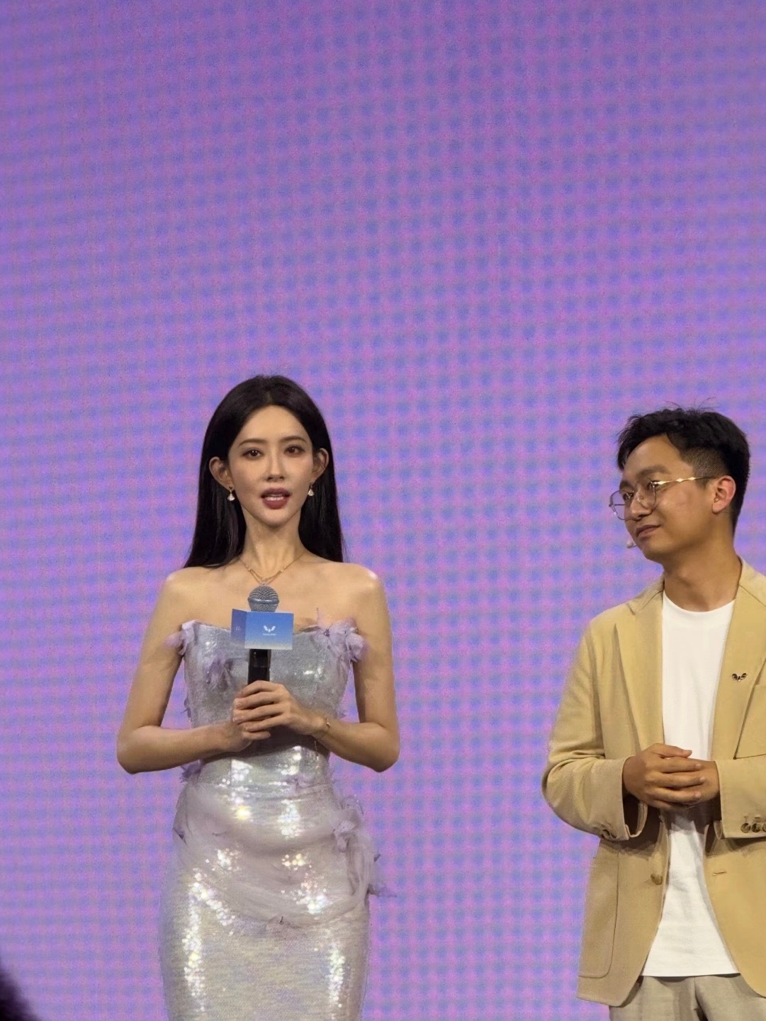 原图直出的孟子义精致的像个小手办一样​​​