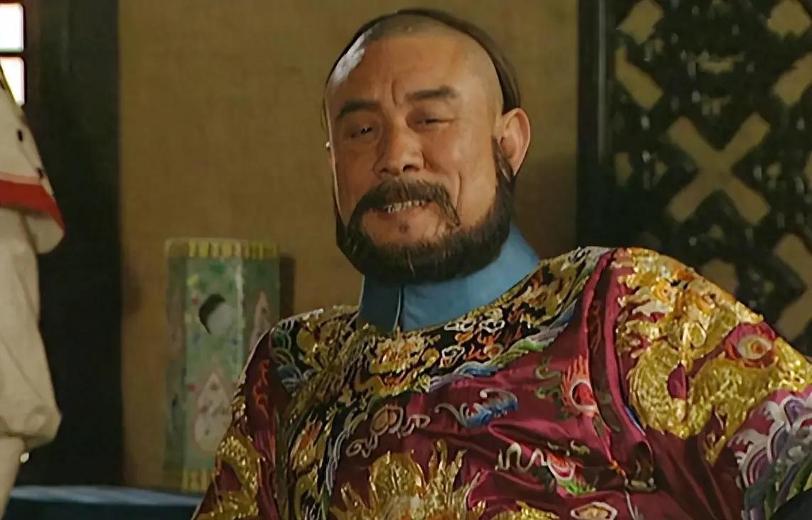 电视剧里那个卑躬屈膝喊"奴才"的年羹尧，和真实历史完全是两个人。康熙三十九年，2