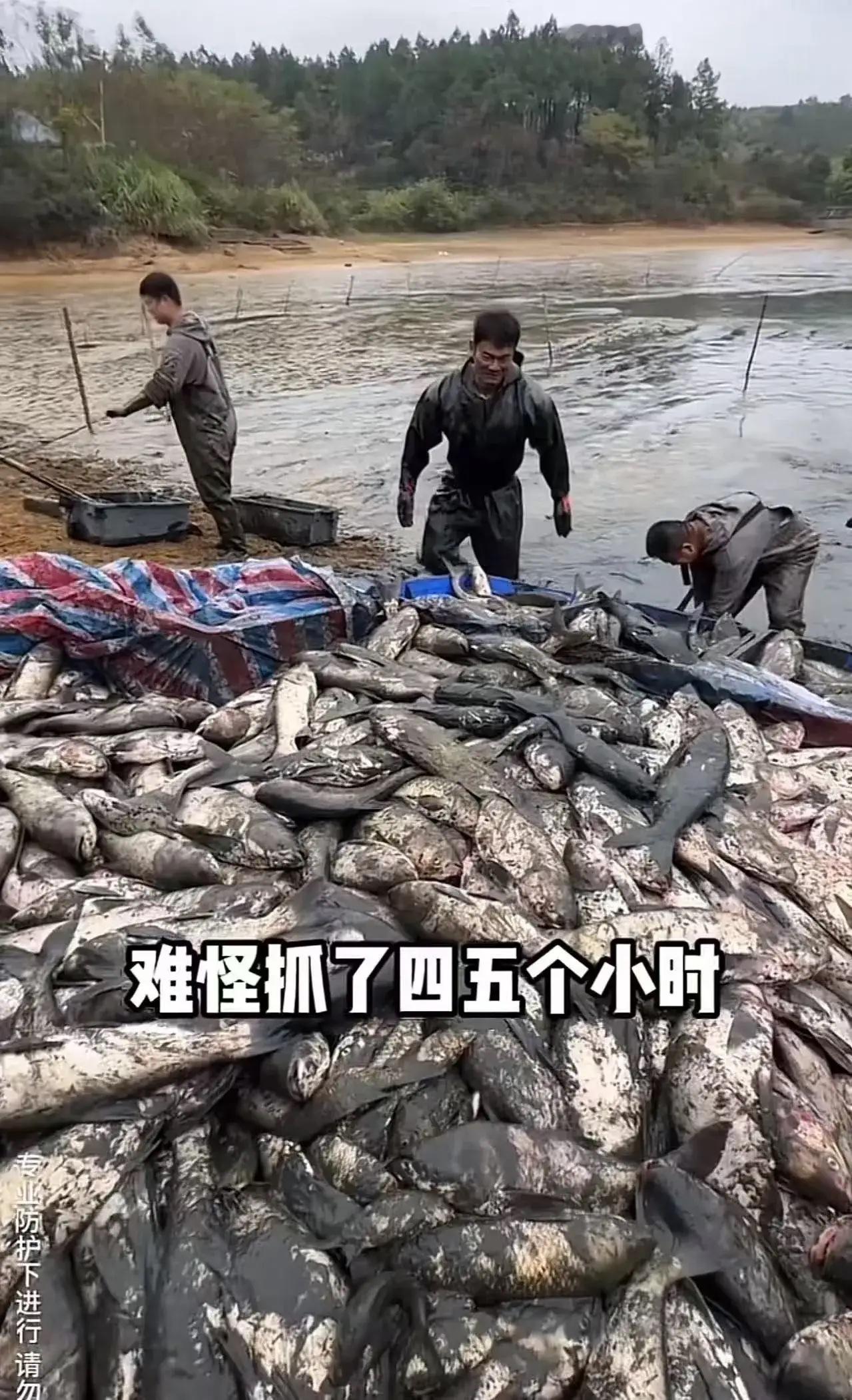 看哭了！湖南衡阳，19岁的男孩小涛，面对人生的巨大变故，却展现出令人心碎又令人敬
