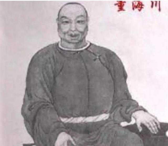 嘉庆年间，20岁的董海川自认对六合刀的舞法颇有建树，便在开封摆摊耍六合刀。突然旁
