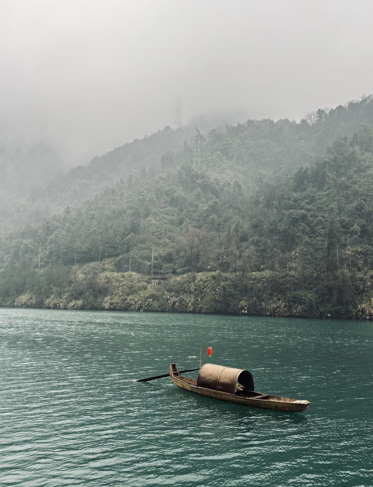 00后金钱观｜普通女生的第一笔25w存款前几天整理了一下自己的存款，发现自己已