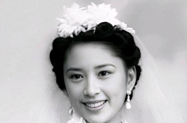 1966年，27岁的胡友松发现自己没来例假，便问75岁的丈夫李宗仁怎么办，谁料，