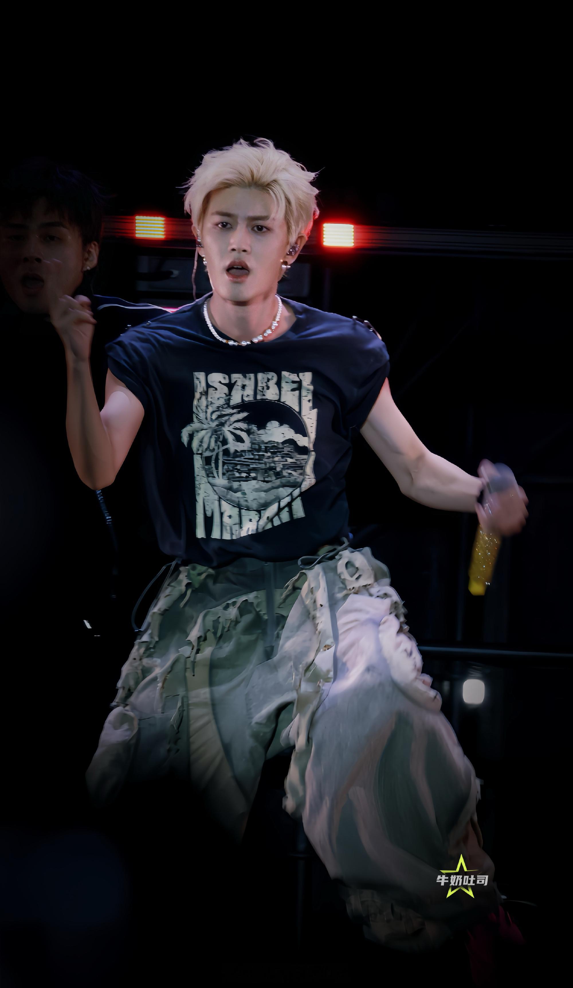任嘉伦风帆➕嘉夜Heyyo！What'sup！Everybody举起你